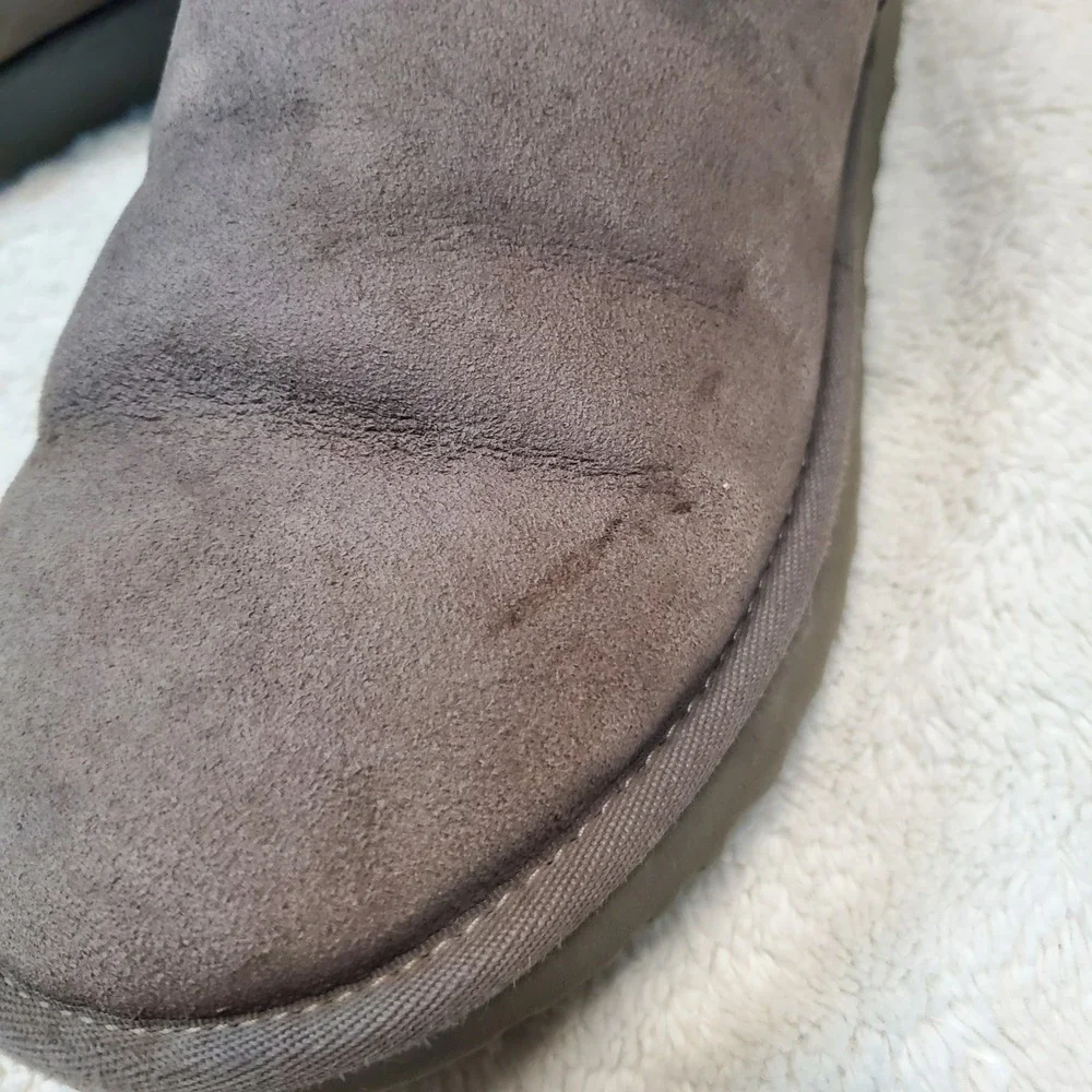 Ugg Gray‎ Sheepskin Classic Fuzzy Casual Cozy Winter Tall Boot Bootie Women 8
